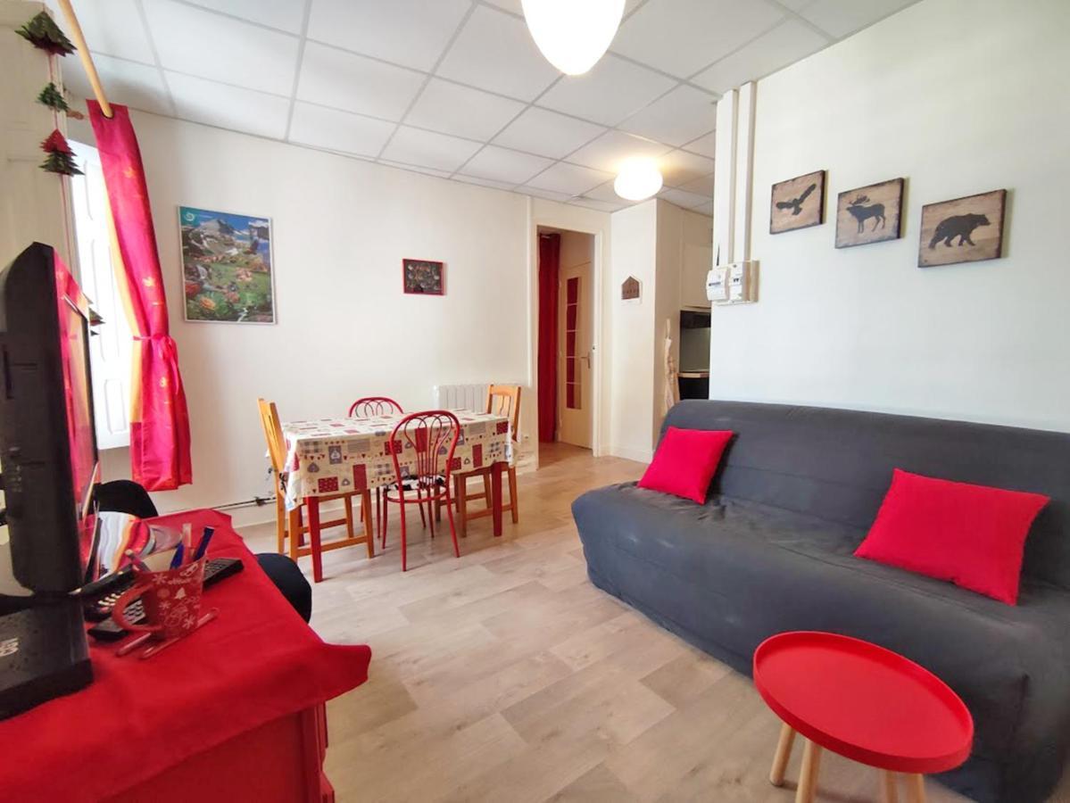 Les 3 Renards, T2 Bis, Parking, Centre Luchon, Casier A Skis, 4 Personnes Bagnères-de-Luchon 外观 照片